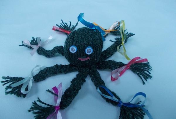 Octopus made from knitting threads