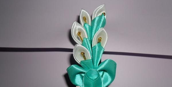 Calla lily hairpin