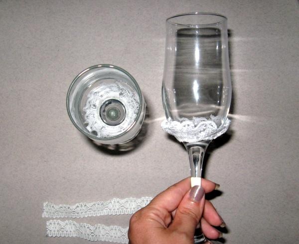 Glue it on both glasses