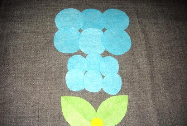 Fleece headband with flower