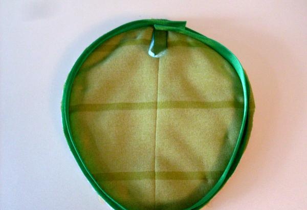 Potholder in the form of a leaf