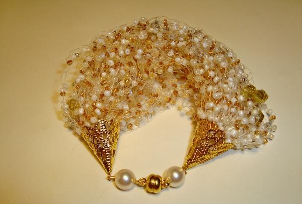 Airy beaded bracelet