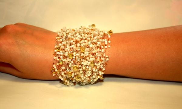 Airy beaded bracelet