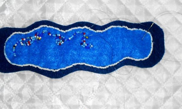 Felt bracelet with beads