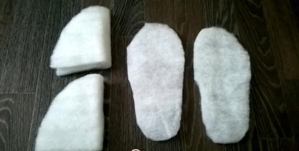 Homemade felt felt slippers