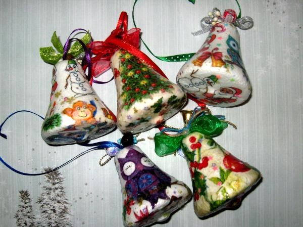 Decoupage of foam bells