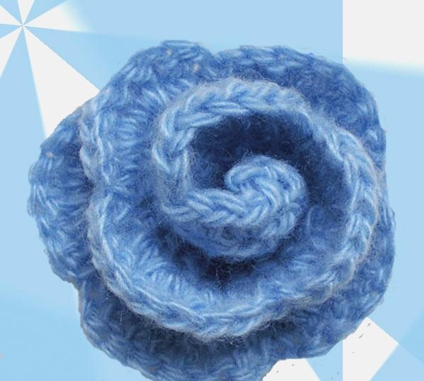 How to crochet a blue rose