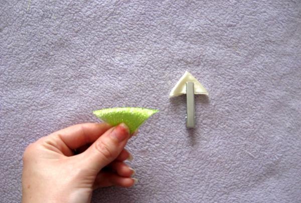 Set of hairpins using kanzashi technique