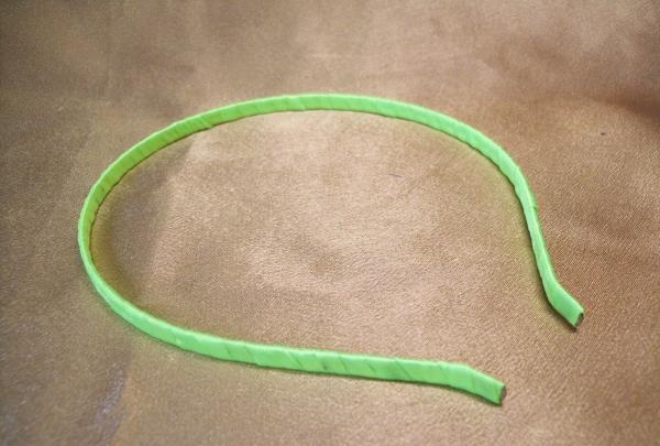 headband with dandelions and daisies