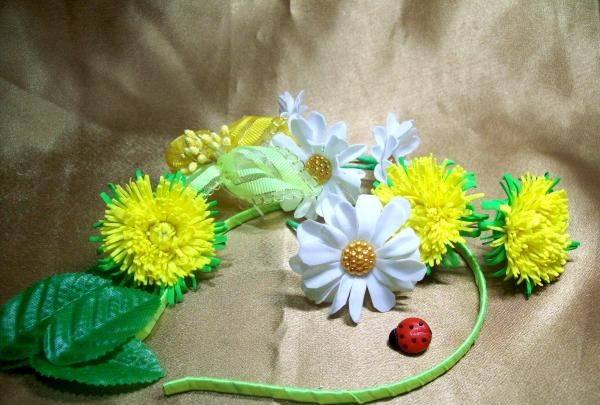 headband with dandelions and daisies