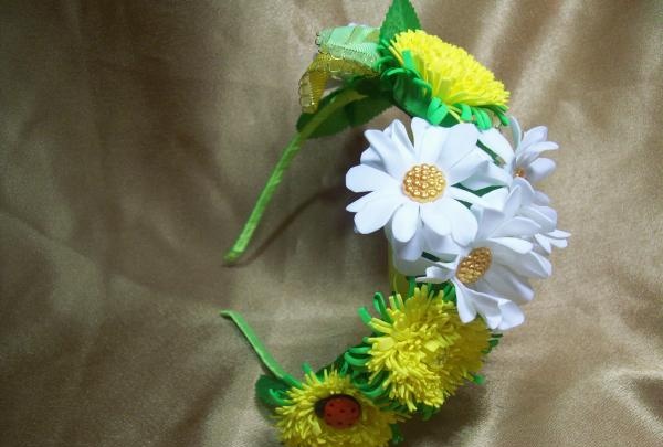 headband with dandelions and daisies