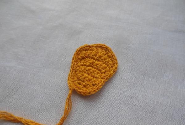 Crochet sunflower