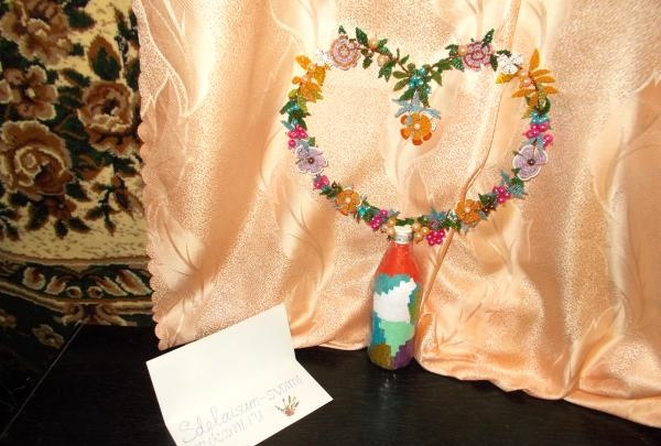 Decoration Heart made of beads