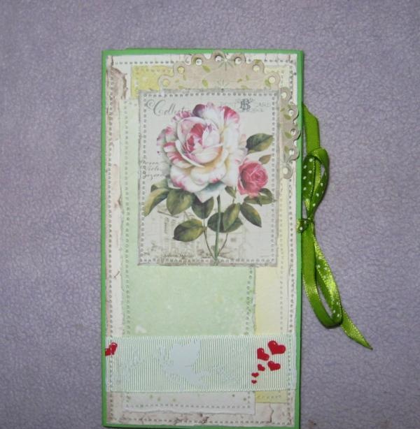 Postcard box in shabby chic style