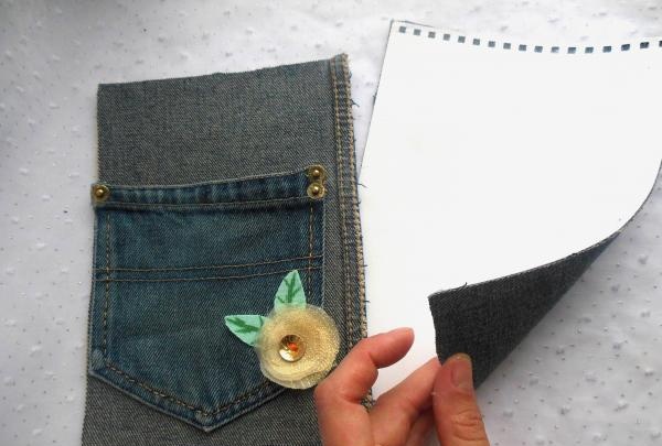 Notepad with denim trim