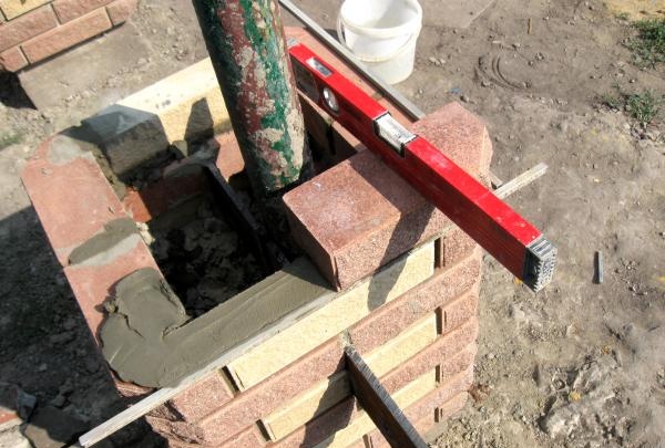 Building a brick fence