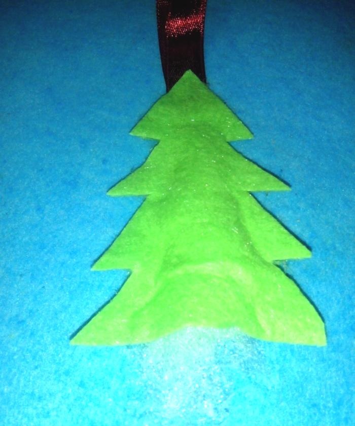 Christmas tree made of viscose napkin