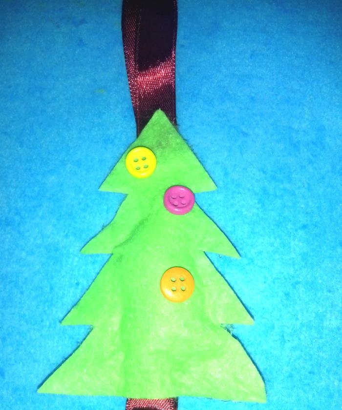 Christmas tree made of viscose napkin