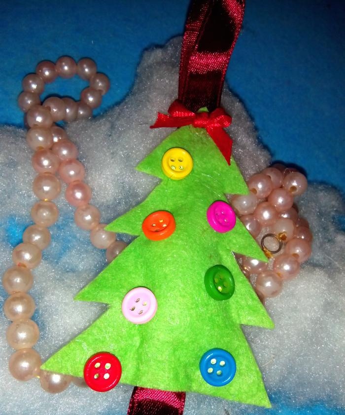 Christmas tree made of viscose napkin