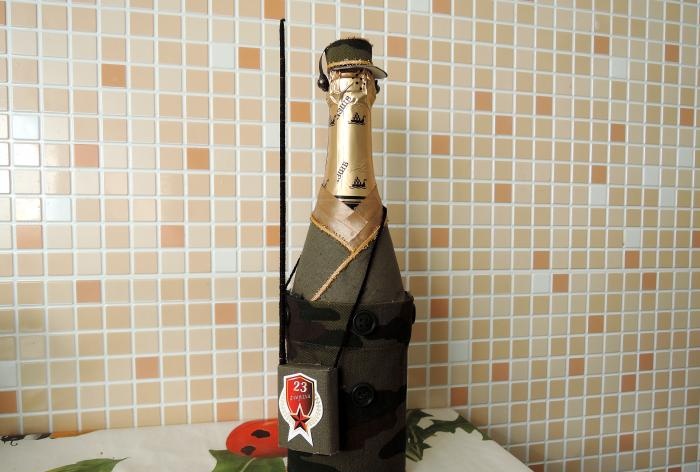 How to decorate a bottle for February 23