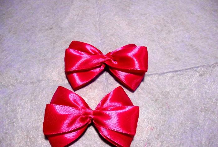 Bright bow with a flower for hair