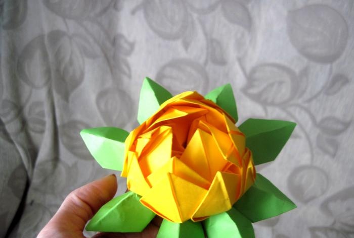 origami water lily