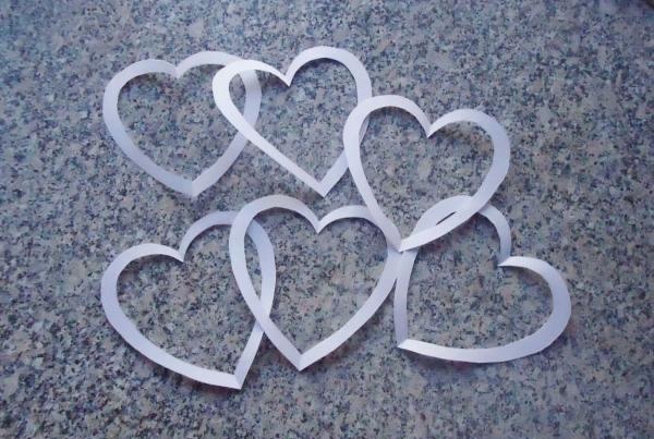 Garlands in the form of hearts