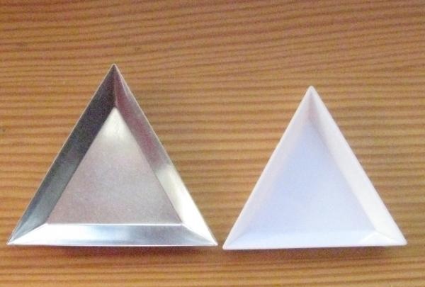 triangular plates