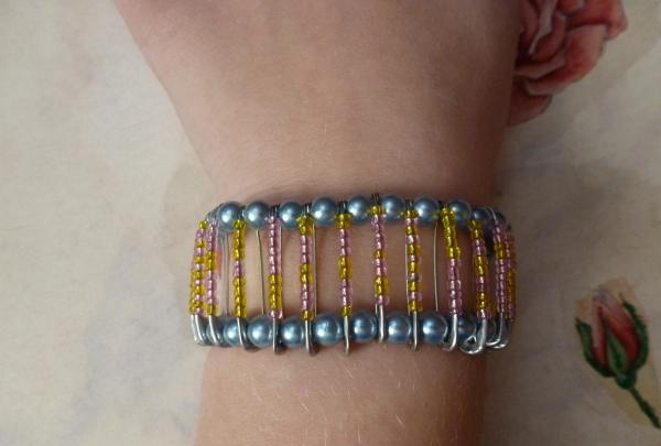 Pin bracelet