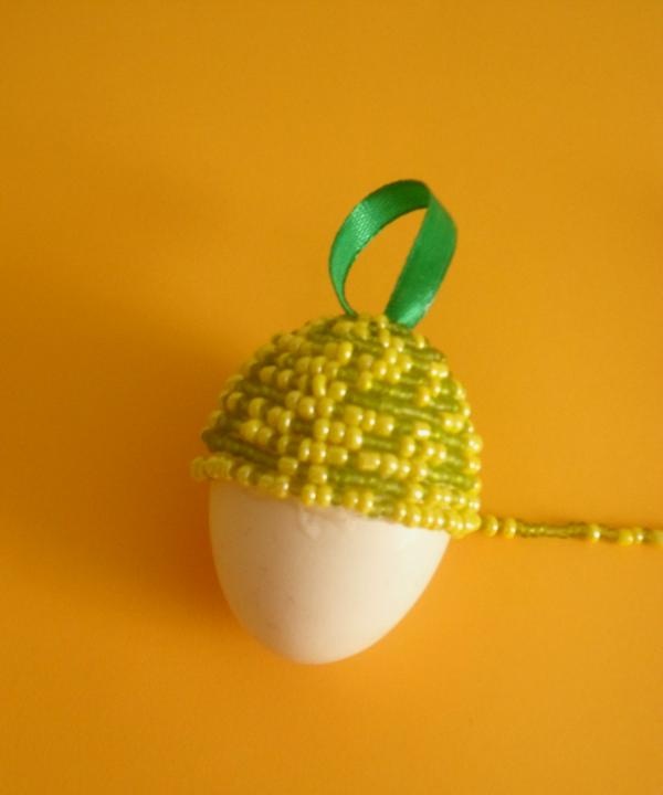 Beaded egg