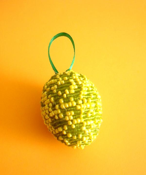 Beaded egg