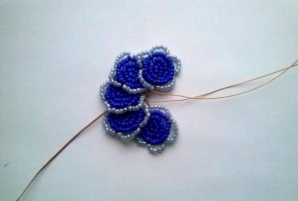 Terry violet made of beads