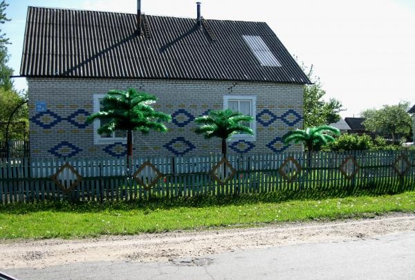 palm tree made from plastic bottles