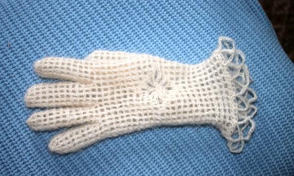 Openwork gloves