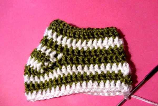 Crochet booties for newborns