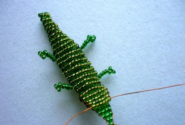 weave crocodile beads