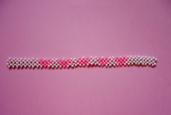 Bracelet with beaded hearts