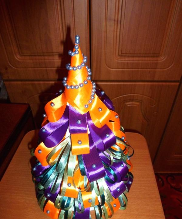 Christmas tree made of satin ribbons