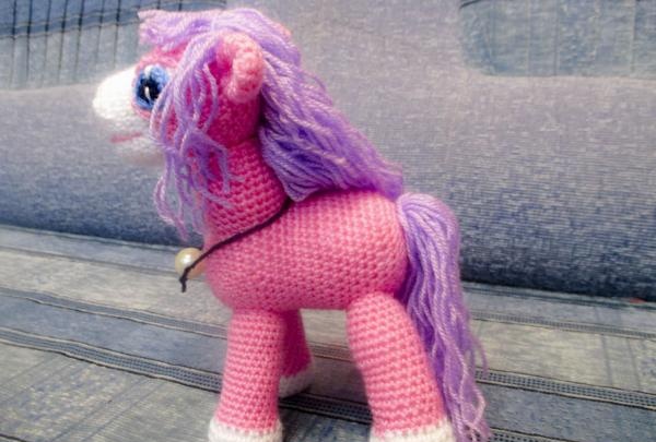 crochet horse