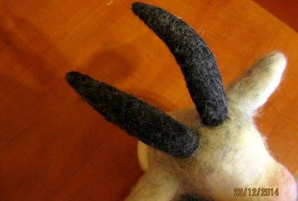 attach horns