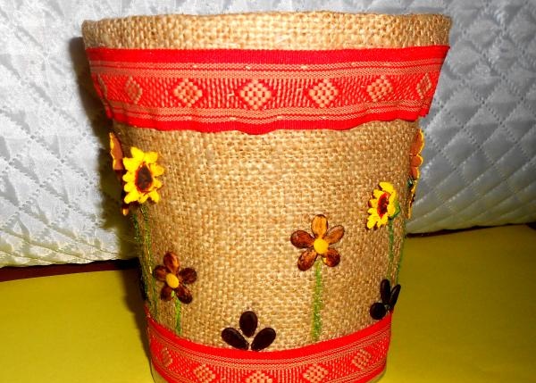 Flower pot decor