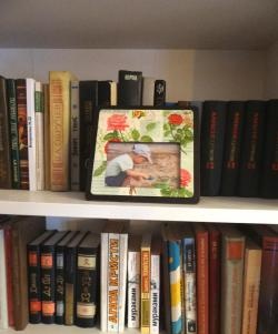 Photo frame using decoupage technique