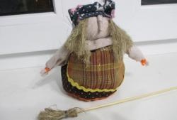 Pincushion in the form of Baba Yaga