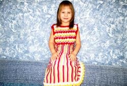 Knitted dress for girls