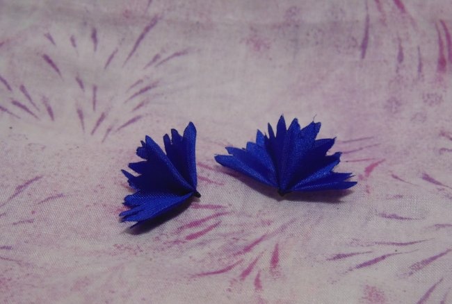 Headband with wildflowers