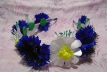 Headband with wildflowers