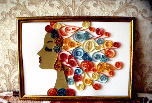 Painting using quilling technique