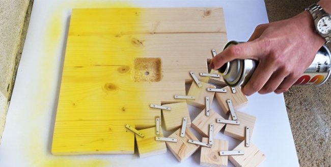 How to make a modern wooden clock