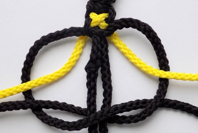 How to weave an X bracelet from cords