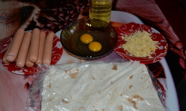 Sausages in pita bread in 5 minutes